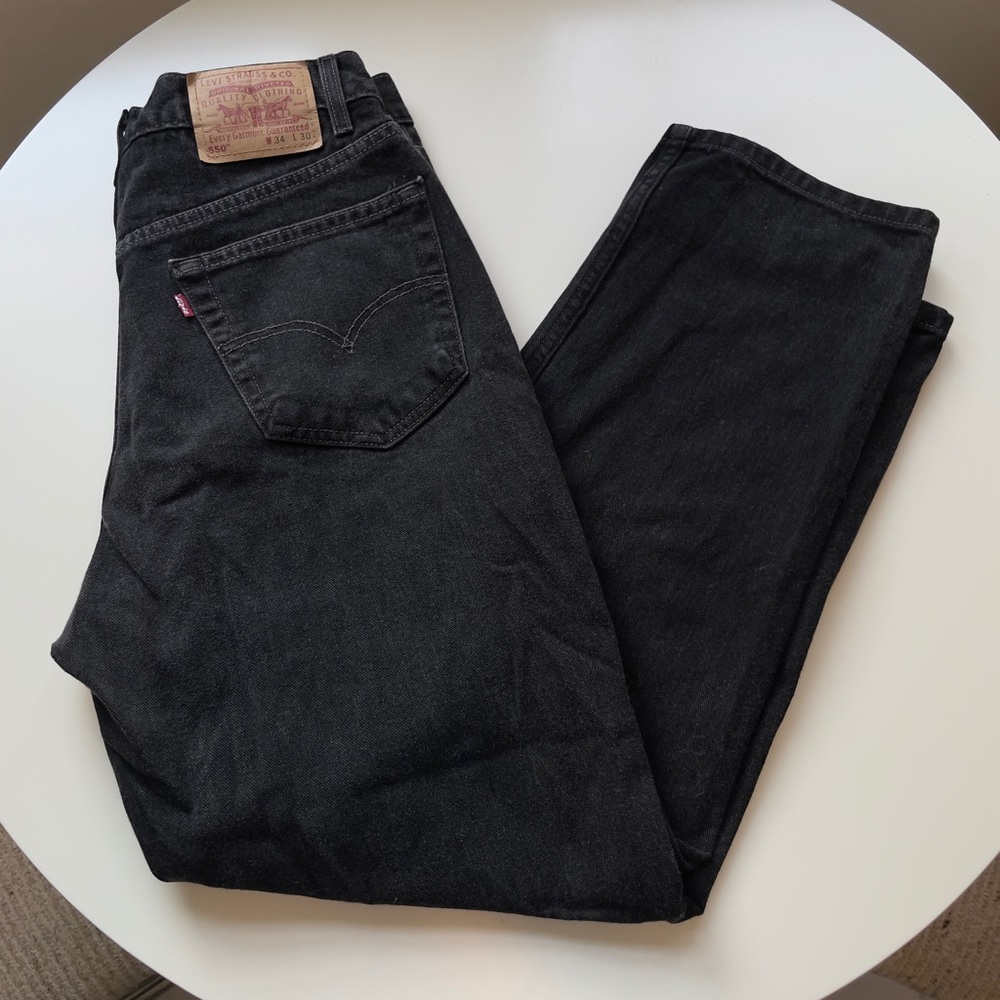Vintage Black Levi’s 550s Relaxed Fit